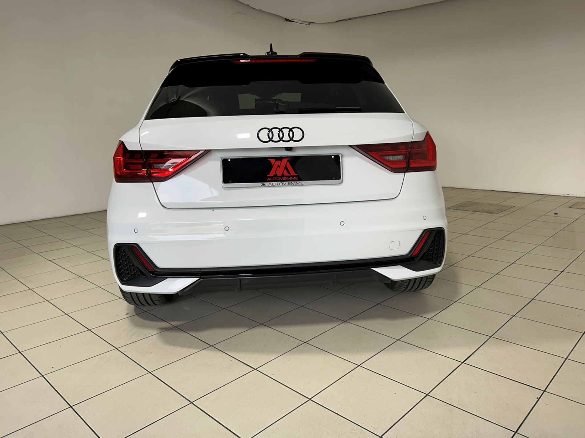 Audi A1 Sportback 30 1.0 tfsi Identity Black 116 cv s-tronic   - Autoviemme