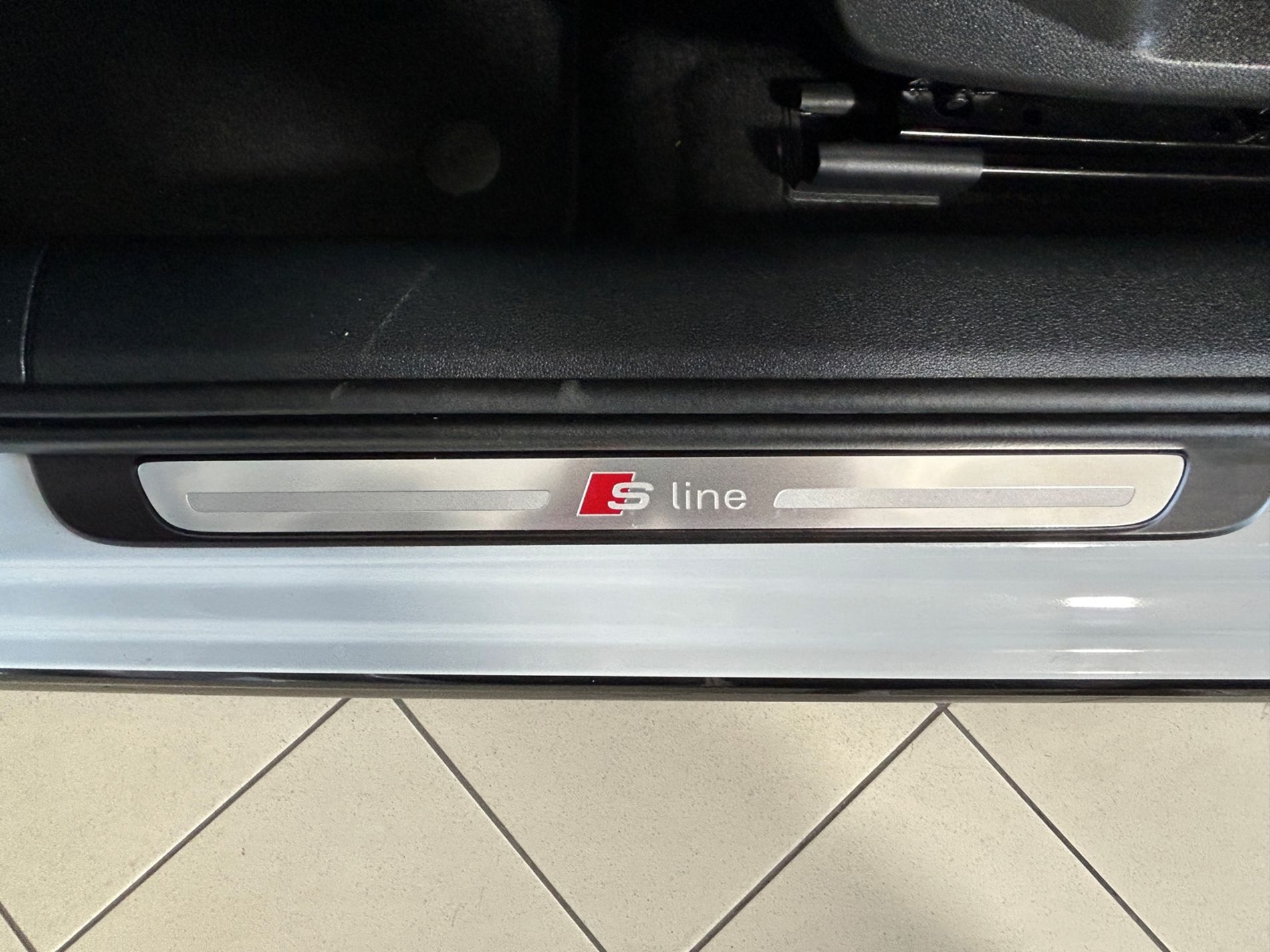 Audi A1 Sportback 30 1.0 Identity Black tfsi S Line Edition 116 cv s-tronic - Autoviemme