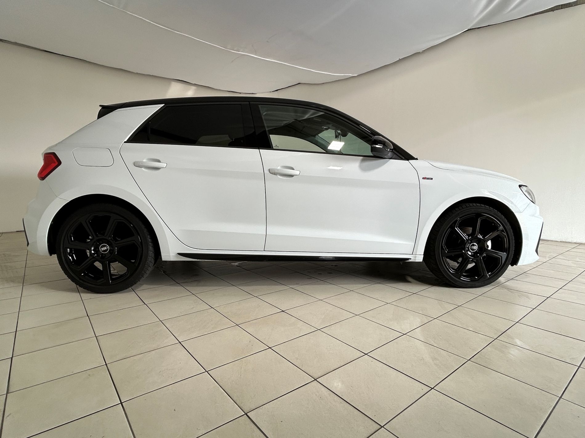 Audi A1 Sportback 30 1.0 Identity Black tfsi S Line Edition 116 cv s-tronic - Autoviemme