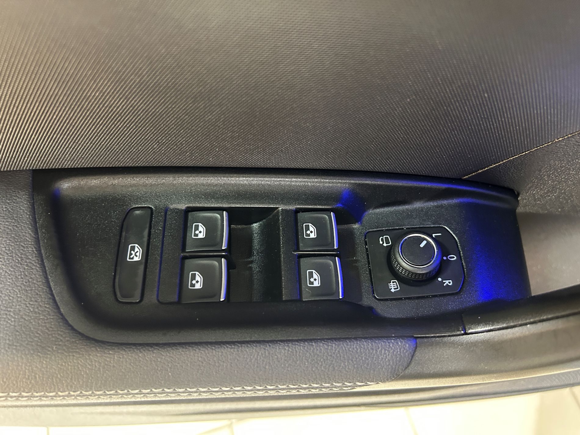 Audi A1 Sportback 35 1.5 tfsi Identity Black s-tronic - Autoviemme