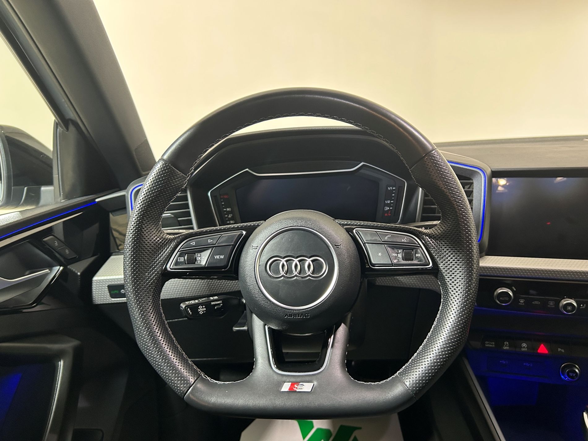 Audi A1 Sportback 35 1.5 tfsi Identity Black s-tronic - Autoviemme