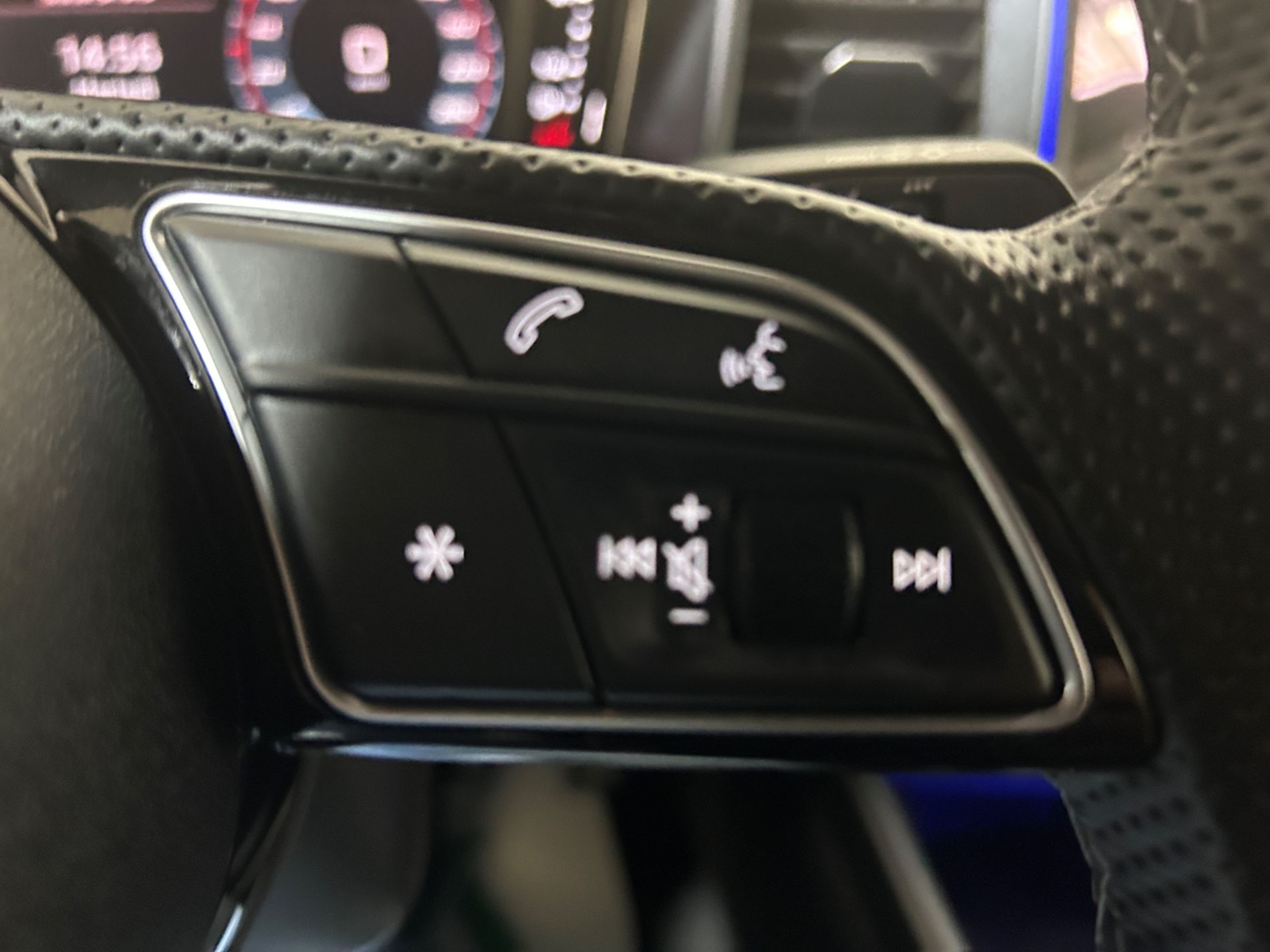 Audi A1 Sportback 35 1.5 tfsi Identity Black s-tronic - Autoviemme