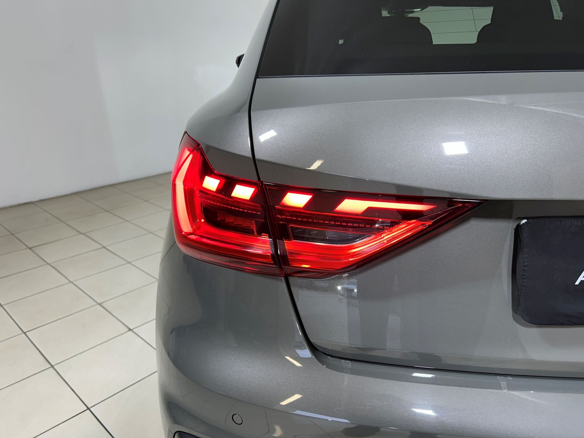 A1 Sportback 30 1.0 tfsi S Line Edition 116cv s-tronic - Autoviemme