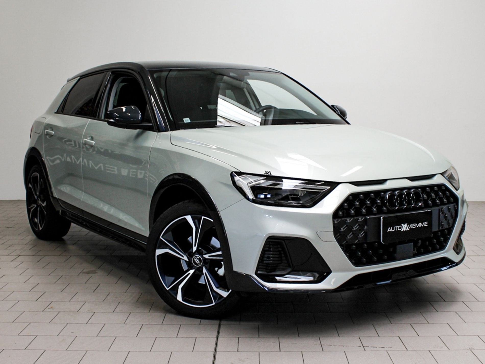 A1 allstreet 35 1.5 tfsi Identity Contrast 150cv s tronic - Autoviemme