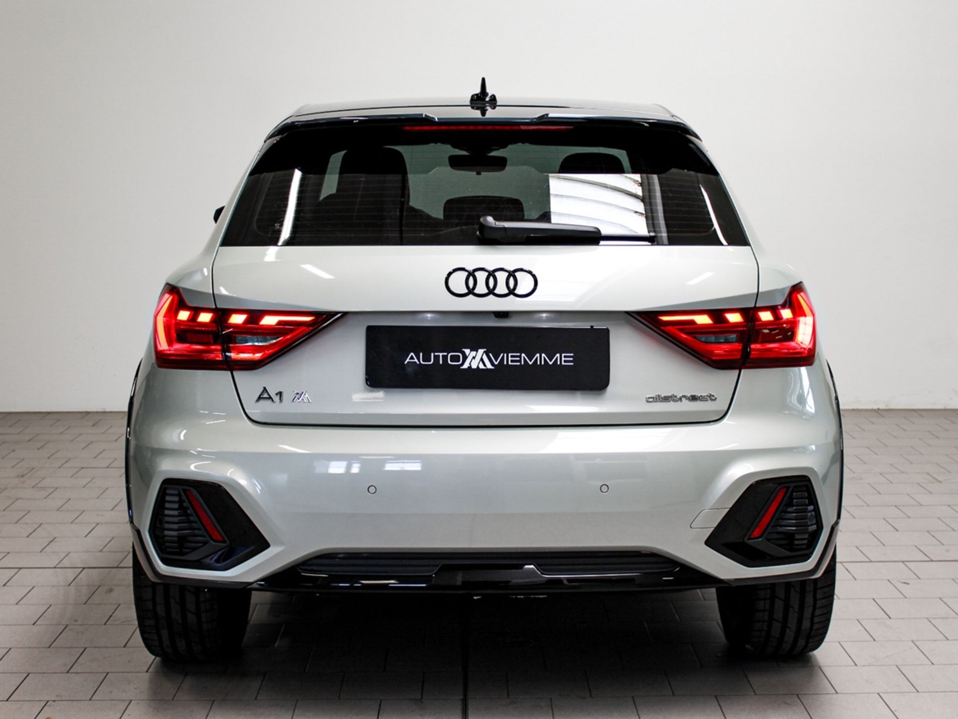 A1 allstreet 35 1.5 tfsi Identity Contrast 150cv s tronic - Autoviemme