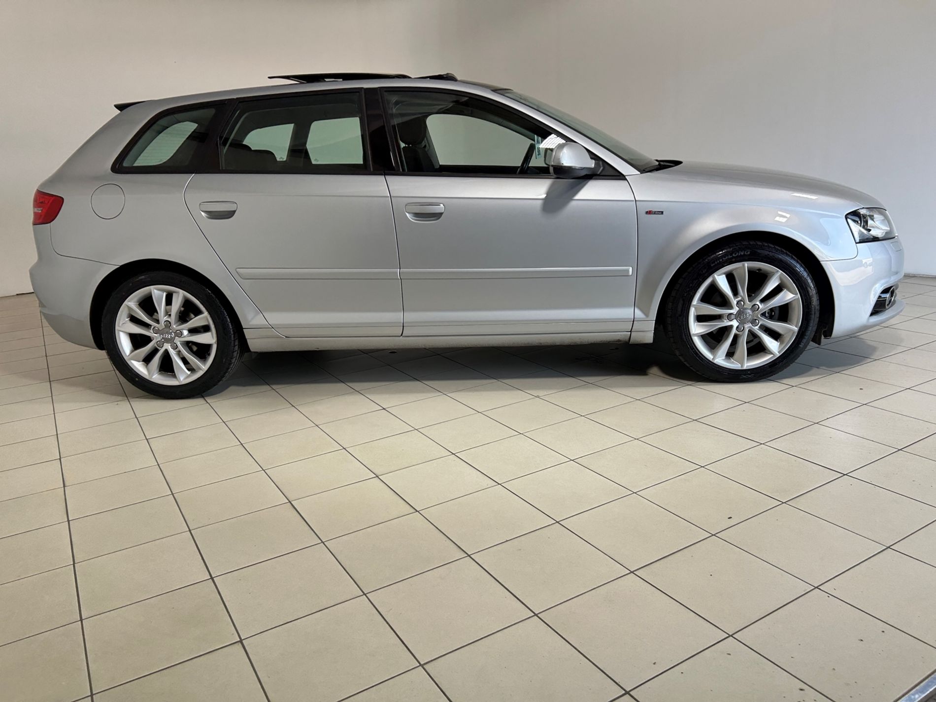 Audi A3 Sportback Ambition tetto apribile 1.6 tdi s-tronic - Autoviemme