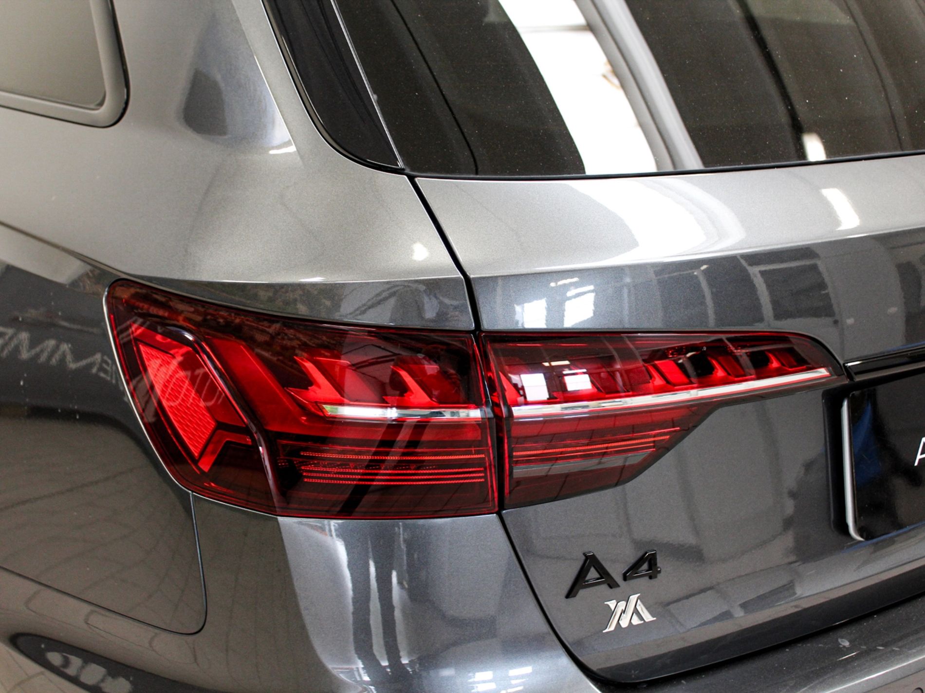 A4 Avant 40 2.0 tdi mhev S line edition quattro 204cv s-tronic - Autoviemme