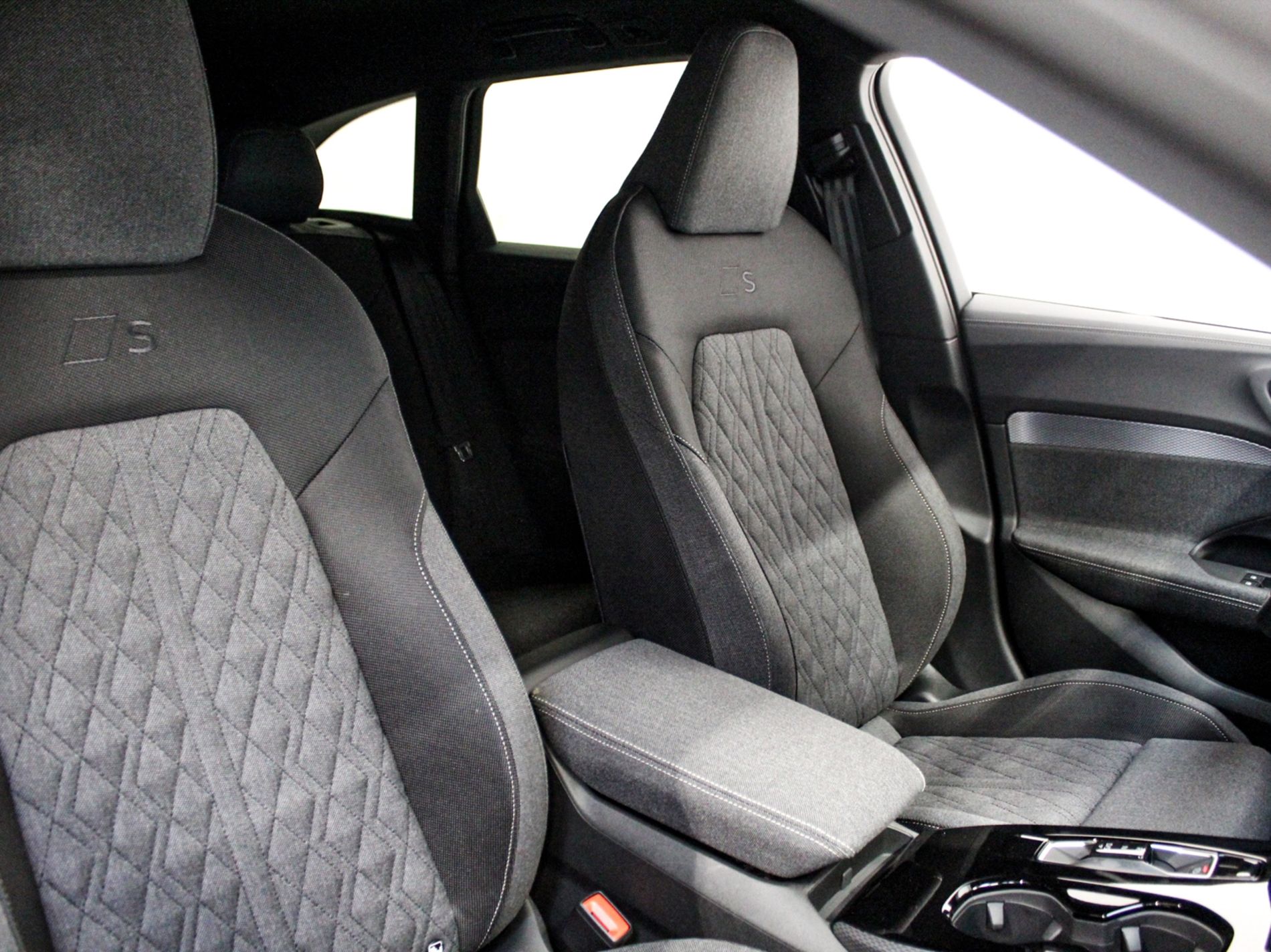 Audi A5 Avant 2.0 tdi mhev+ Launch edition S line 204cv s-tronic   - Autoviemme