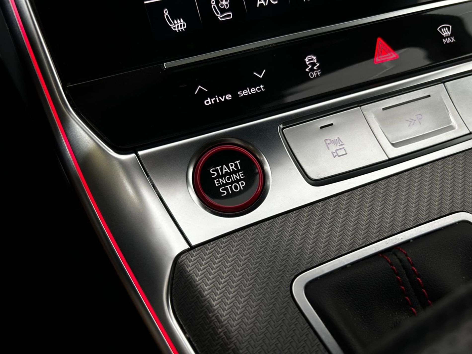Audi RS6 Avant 4.0 mhev quattro - Autoviemme
