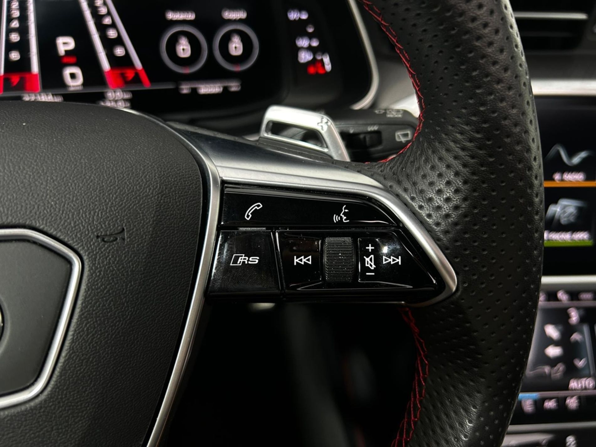 Audi RS6 Avant 4.0 mhev quattro - Autoviemme