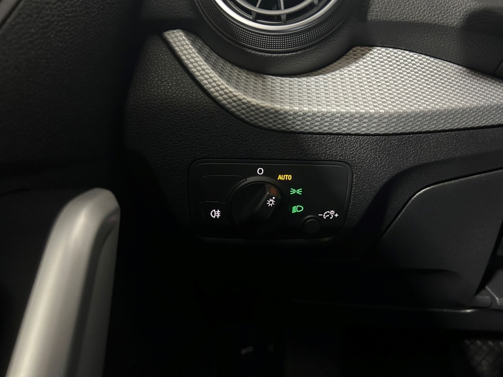 Q2 35 1.5 tfsi S line edition s-tronic - Autoviemme