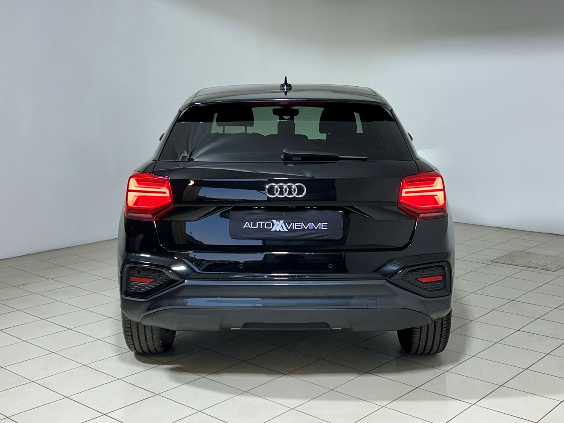 Q2 35 Business Advanced s-tronic - Autoviemme