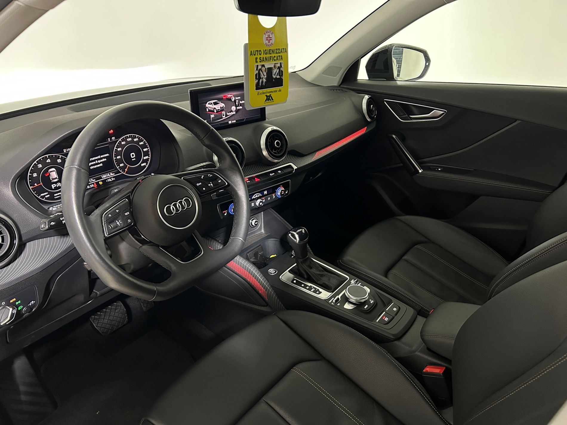 Q2 35 Business Advanced s-tronic - Autoviemme