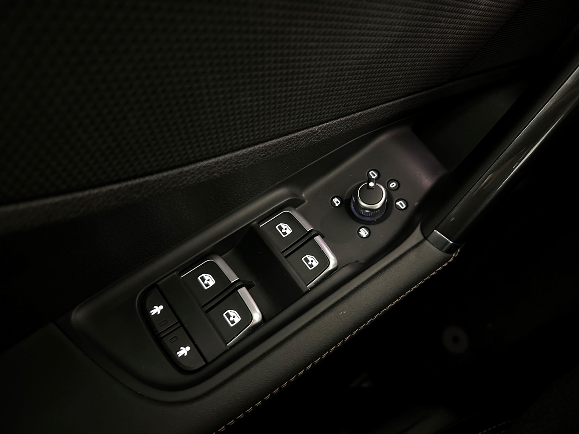 Q2 35 Business Advanced s-tronic - Autoviemme