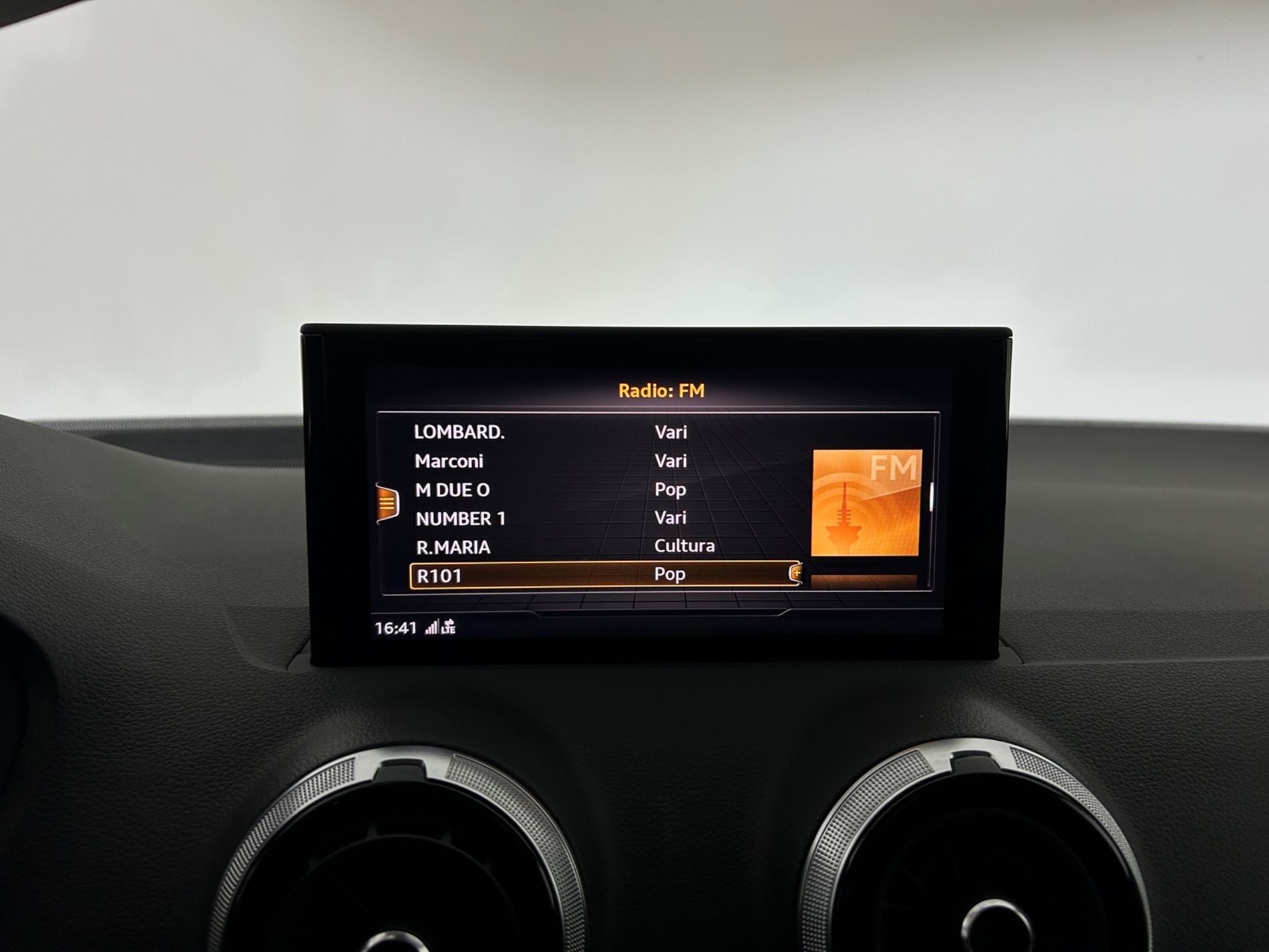 Q2 35 Business Advanced s-tronic - Autoviemme