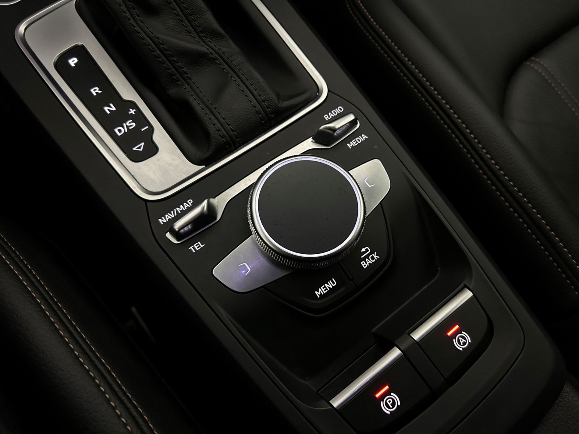 Q2 35 Business Advanced s-tronic - Autoviemme