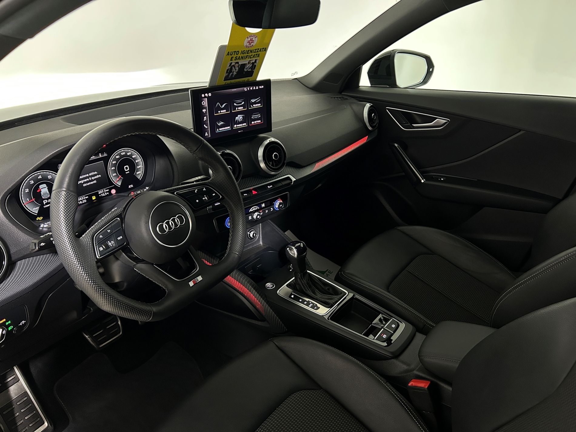 Q2 35 tfsi S line s-tronic - Autoviemme