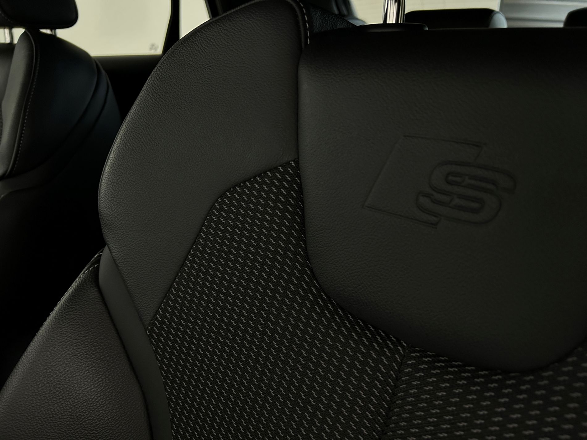 Q2 35 tfsi S line s-tronic - Autoviemme