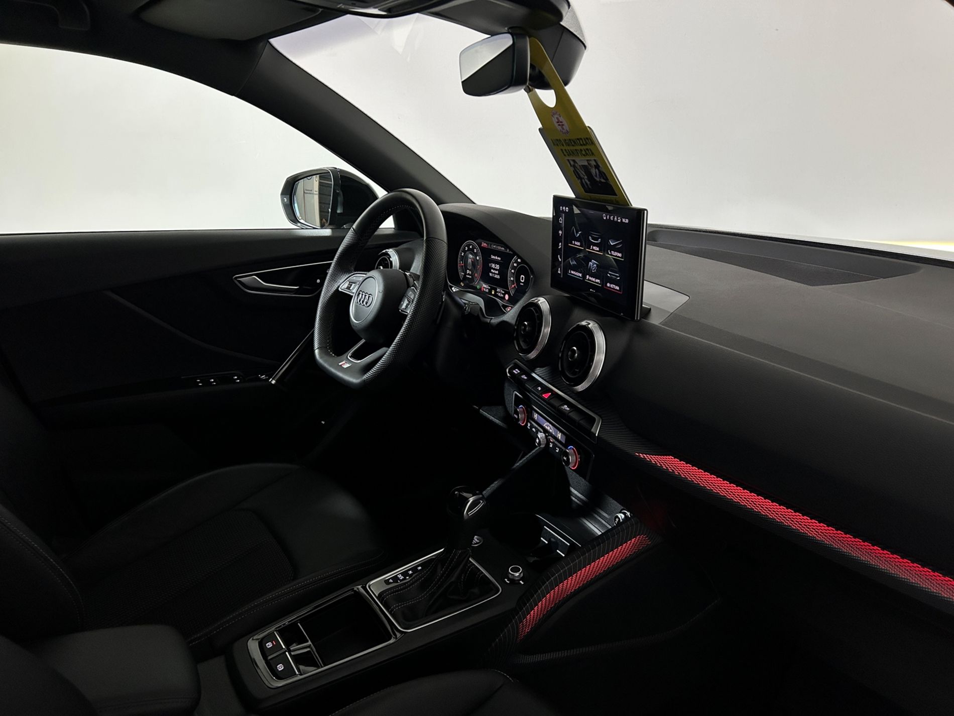 Q2 35 tfsi S line s-tronic - Autoviemme