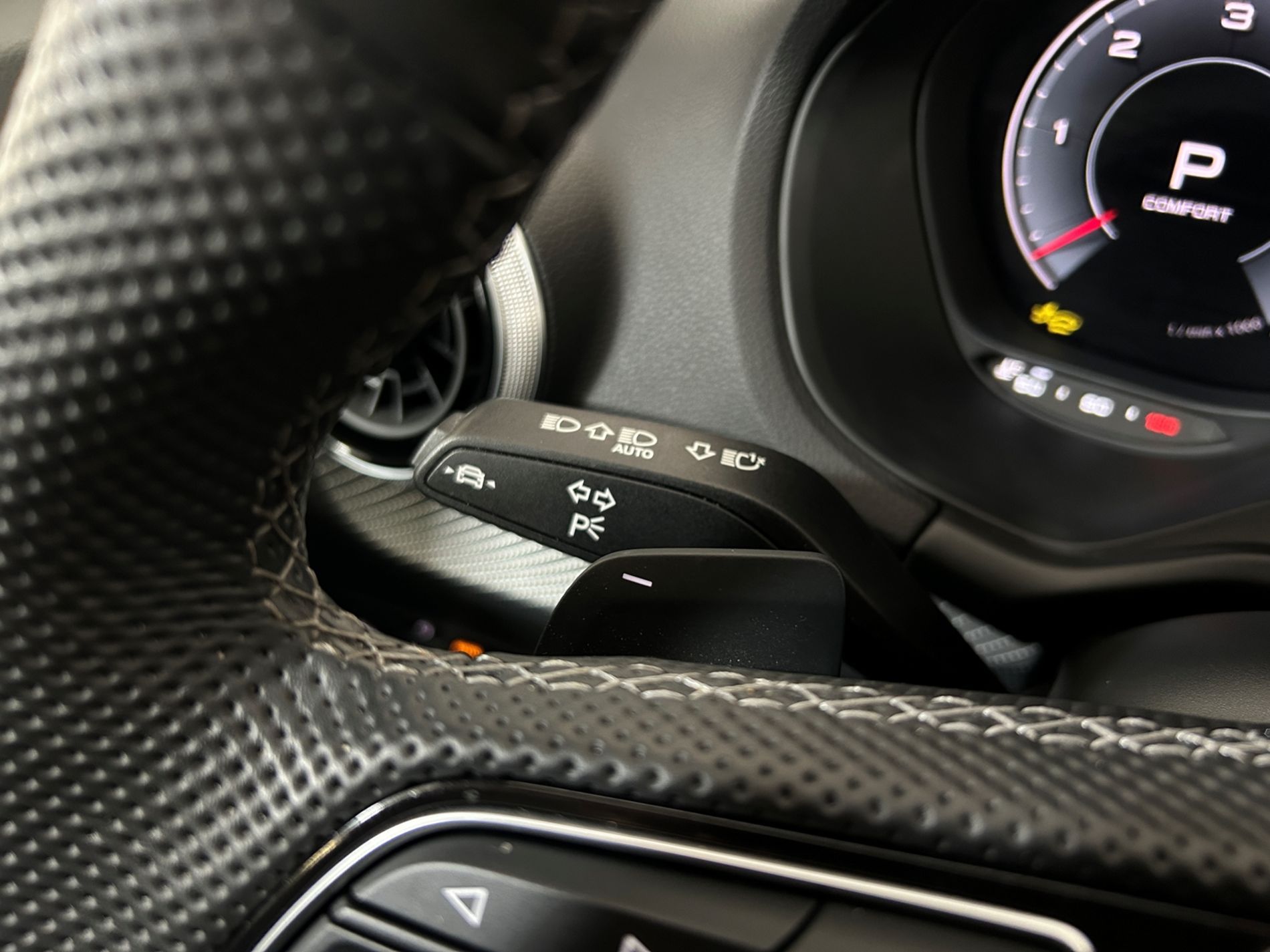 Q2 35 S line edition s-tronic - Autoviemme