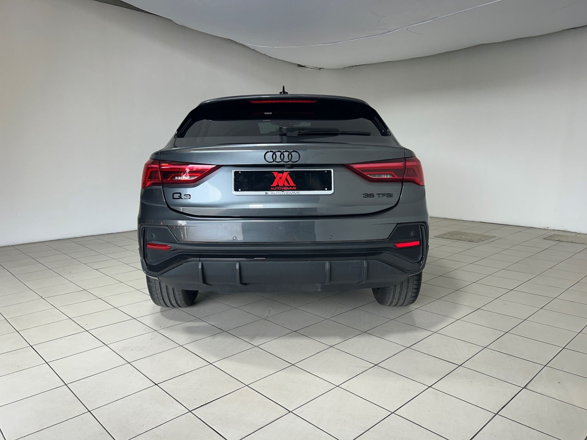 Audi Q3 Sportback 35 1.5 tfsi Identity Black s-tronic   - Autoviemme
