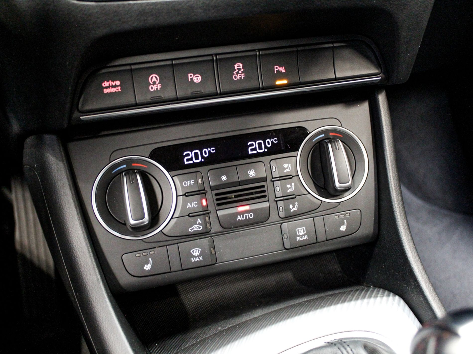 Audi Q3 2.0 tfsi Design quattro 180cv s-tronic   - Autoviemme