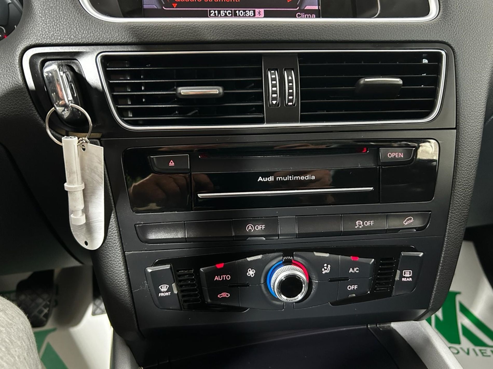 Q5 2.0 tdi ultra Business 150cv - Autoviemme