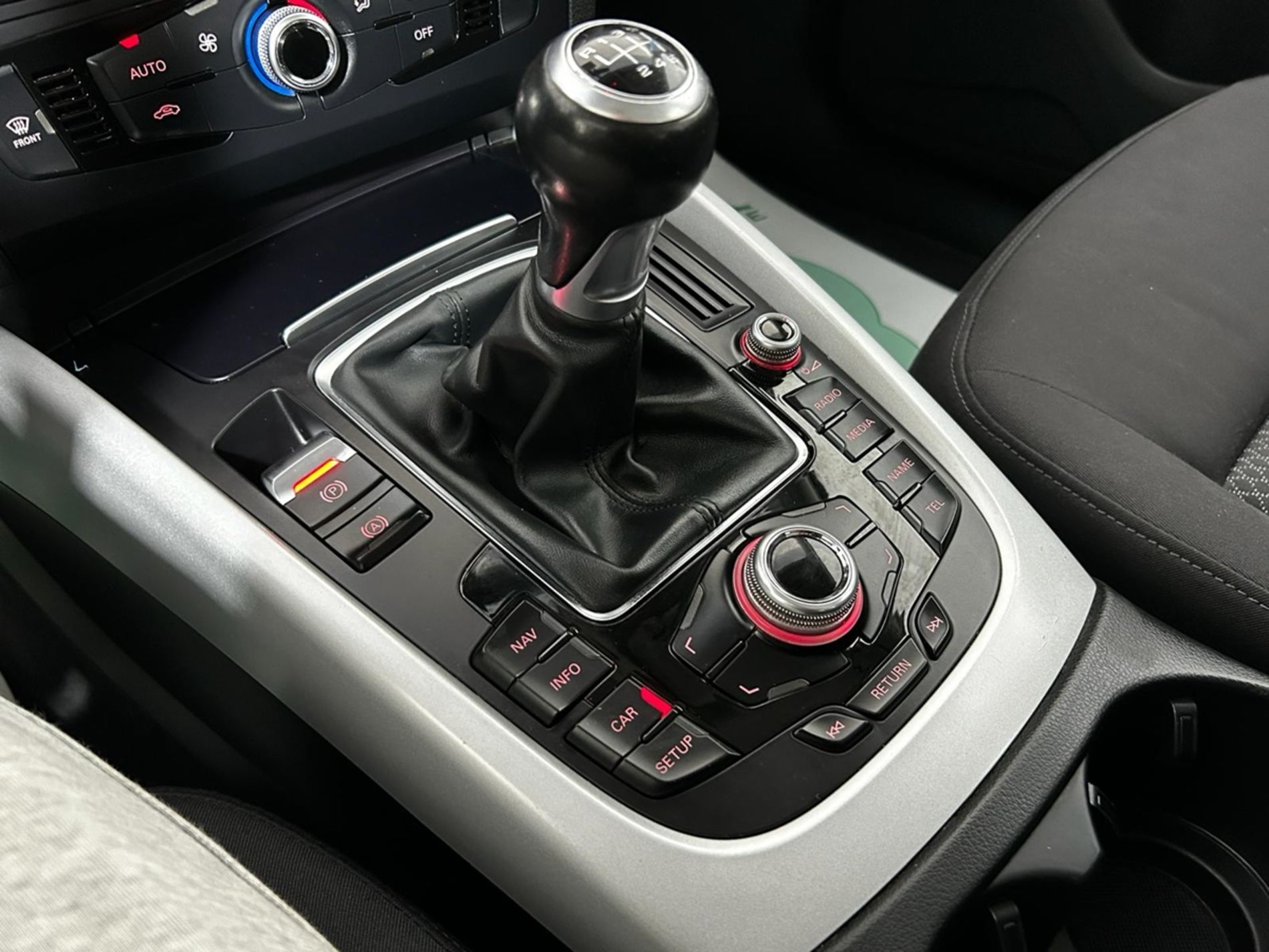 Q5 2.0 tdi ultra Business 150cv - Autoviemme