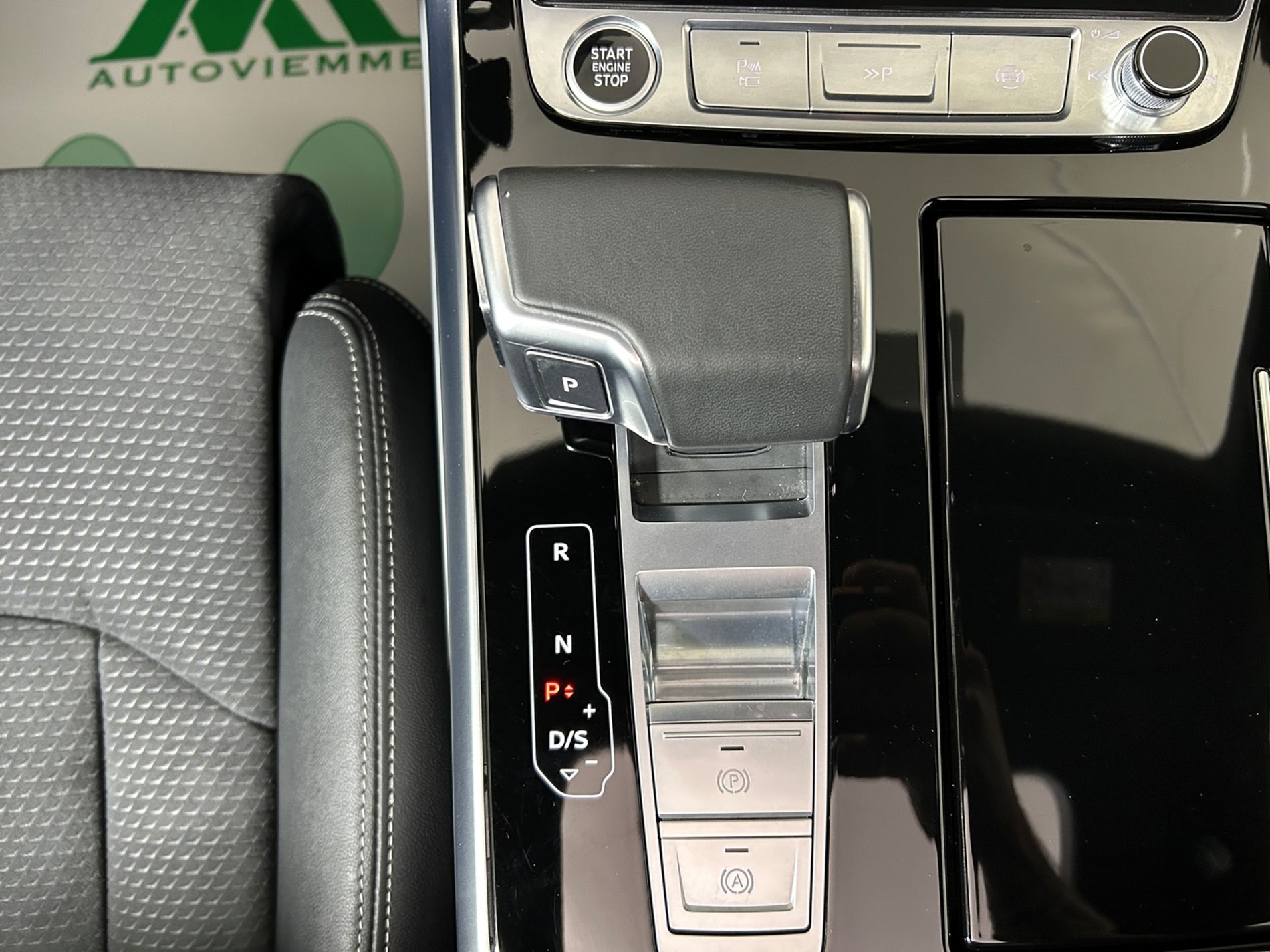 Audi Q8 S line quattro 286 cv tetto apribile - Autoviemme