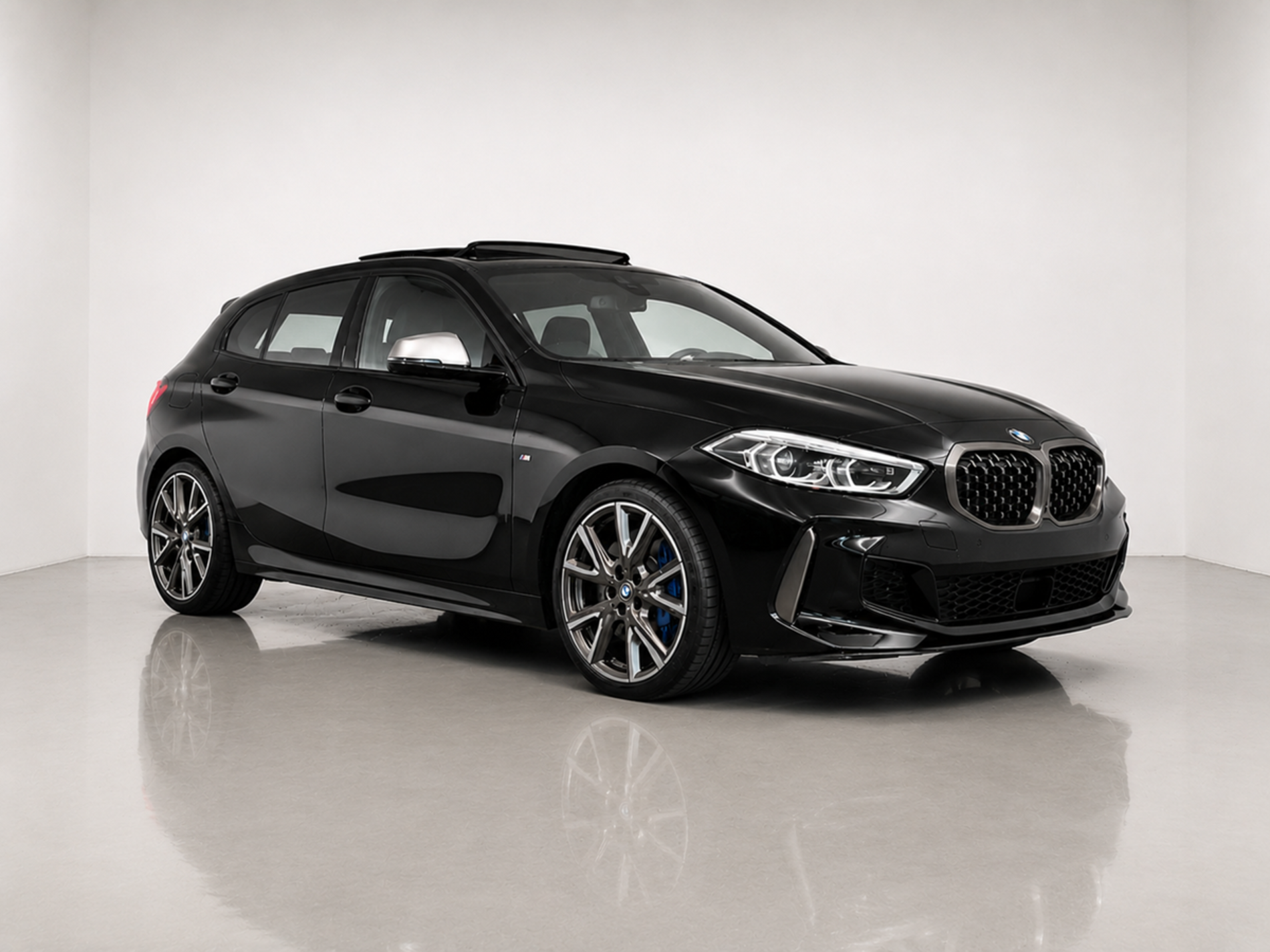 Bmw M 135i xdrive automatica tetto apribile interni in pelle cerchi 19 - Autoviemme