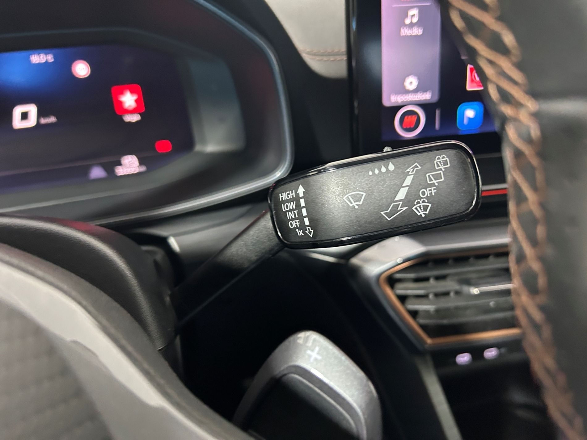 Cupra Formentor 1.5 tsi 150 cv dsg sedili elettrici con memorie - Autoviemme
