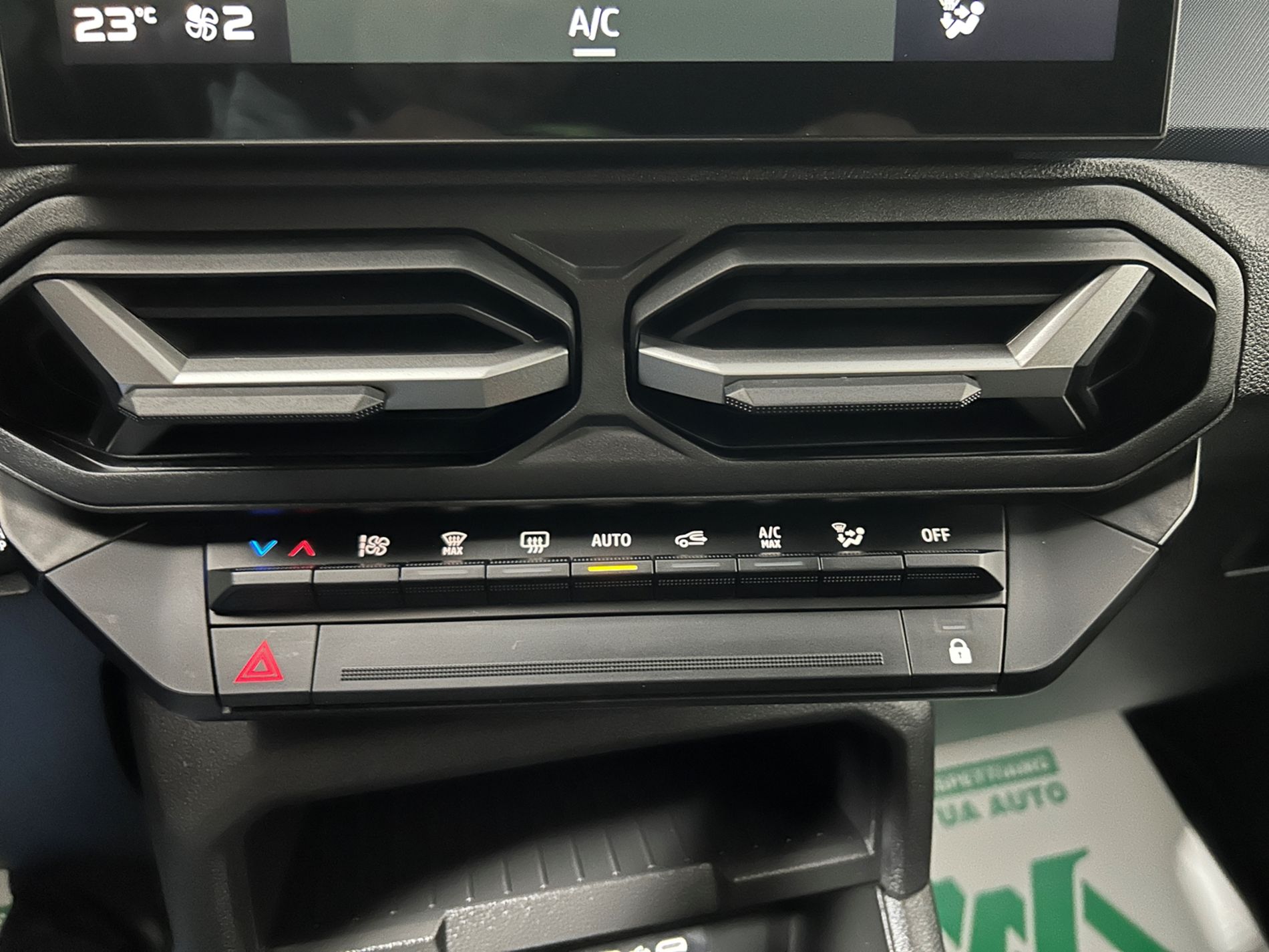 Dacia Duster 1.6 hybrid Journey 140 cv - Autoviemme