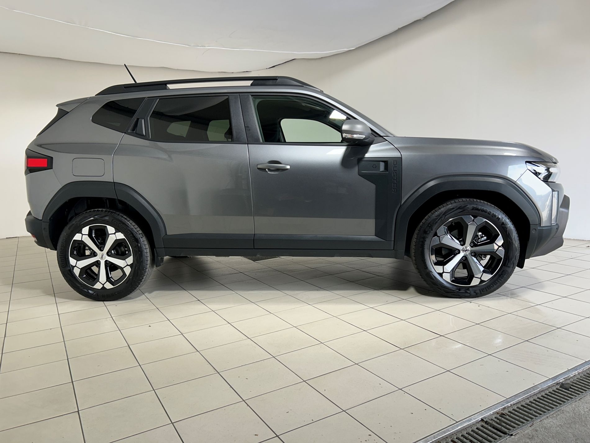 Dacia Duster 1.6 hybrid Journey 140 cv - Autoviemme