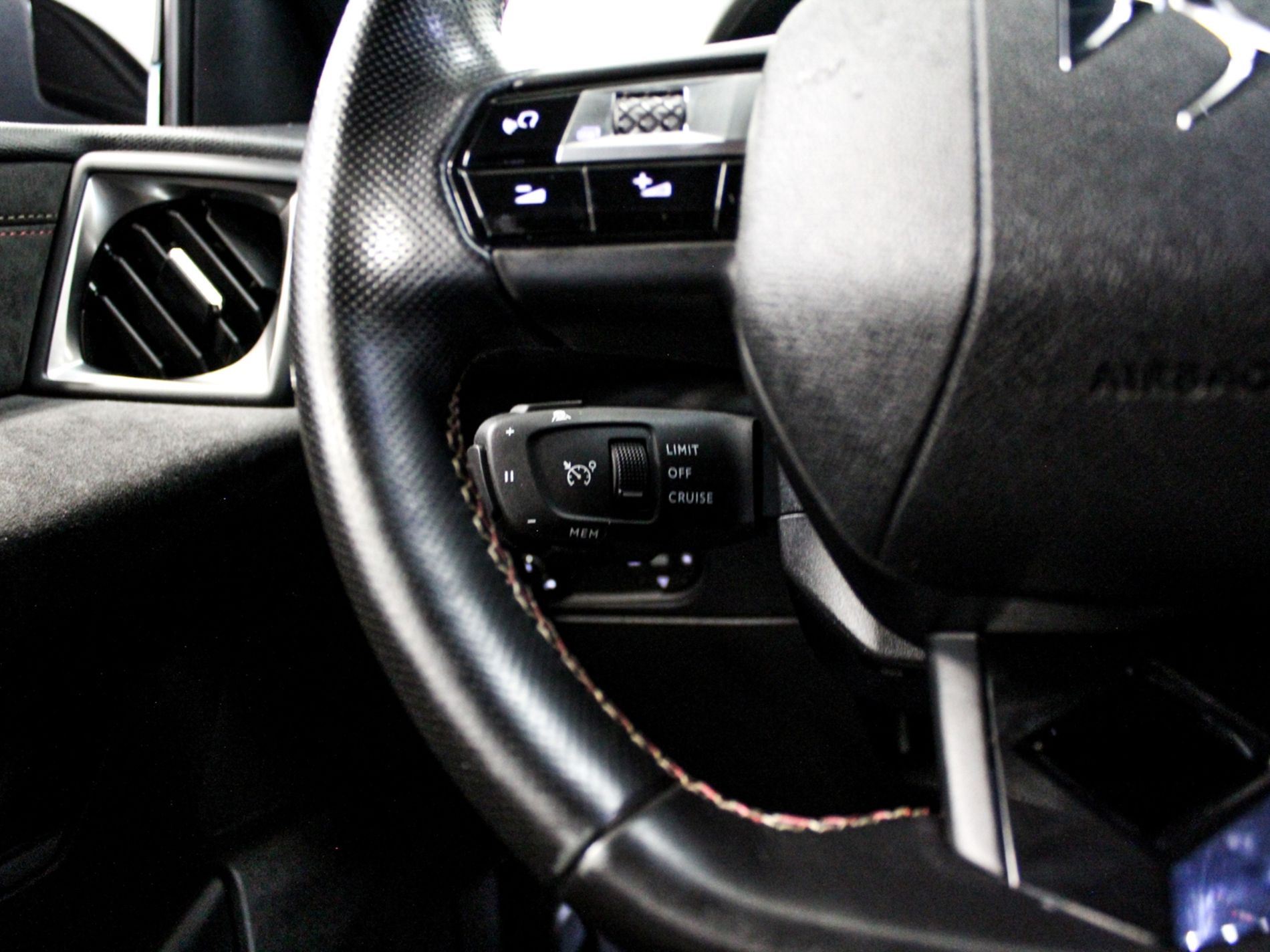 DS3 Crossback 1.2 puretech Performance Line 130cv auto - Autoviemme