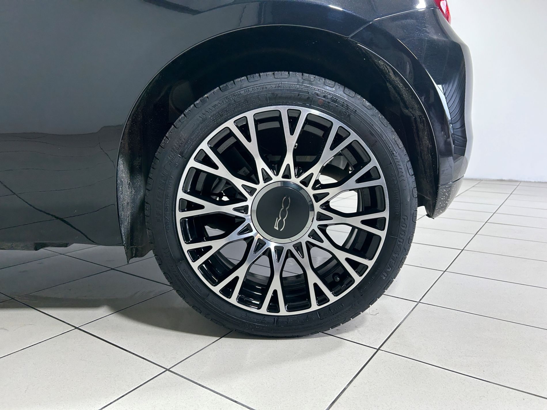 500C 1.0 hybrid 70cv - Autoviemme