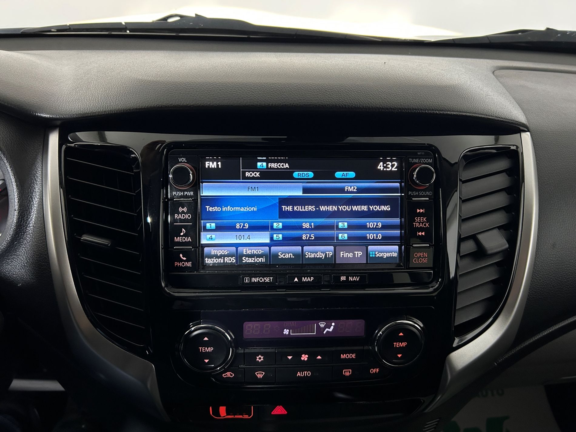 Fullback 2.4 doppia cabina LX 4wd 180cv - Autoviemme