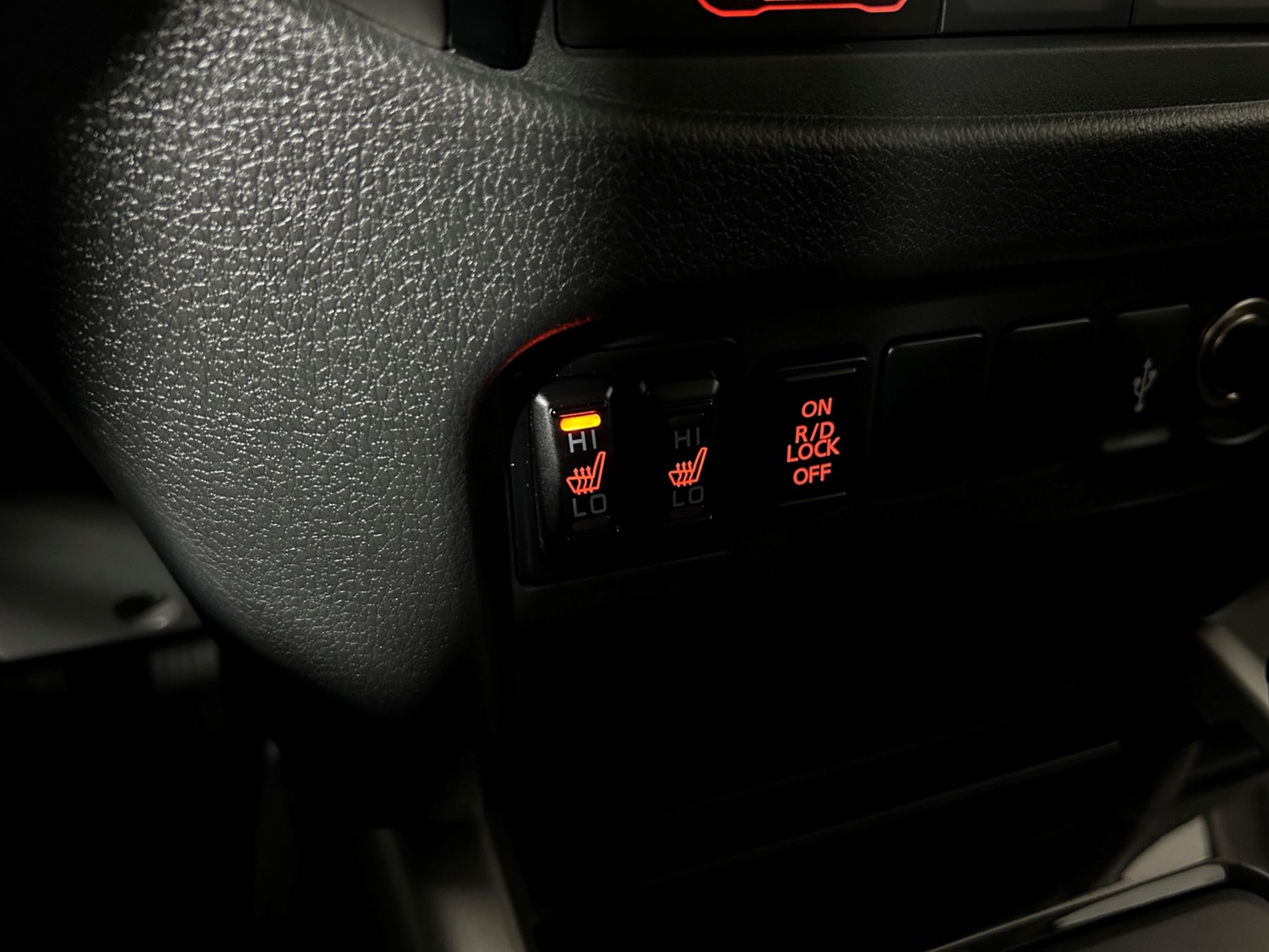 Fullback 2.4 doppia cabina LX 4wd 180cv - Autoviemme