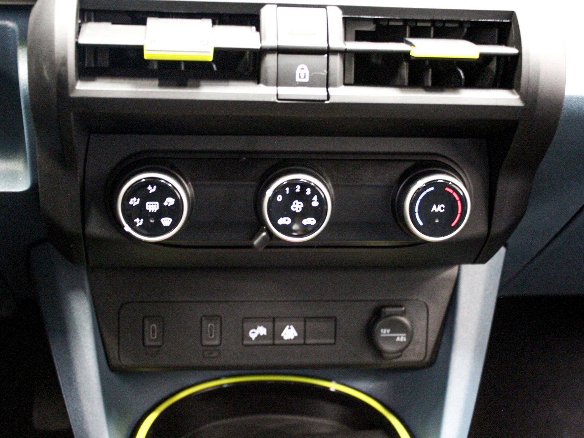 Grande Panda 1.2 hybrid Icon 110cv edct - Autoviemme