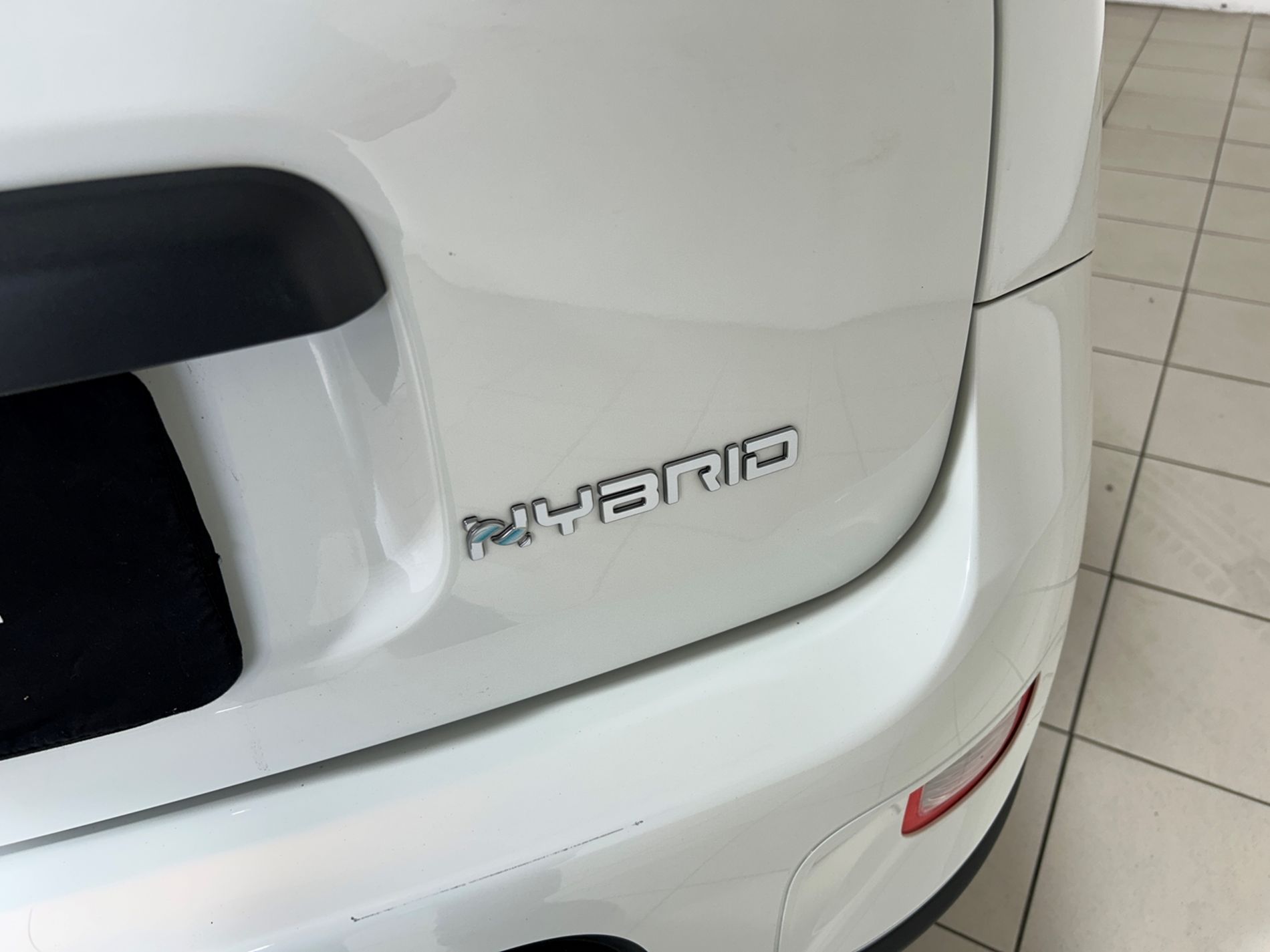 Panda Hybrid City Life s&s 70cv - Autoviemme