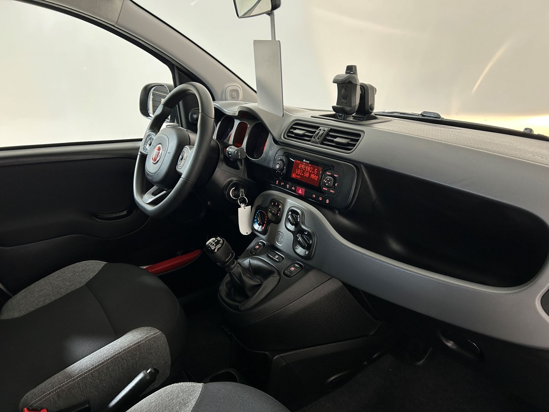 Panda Hybrid City Life s&s 70cv - Autoviemme