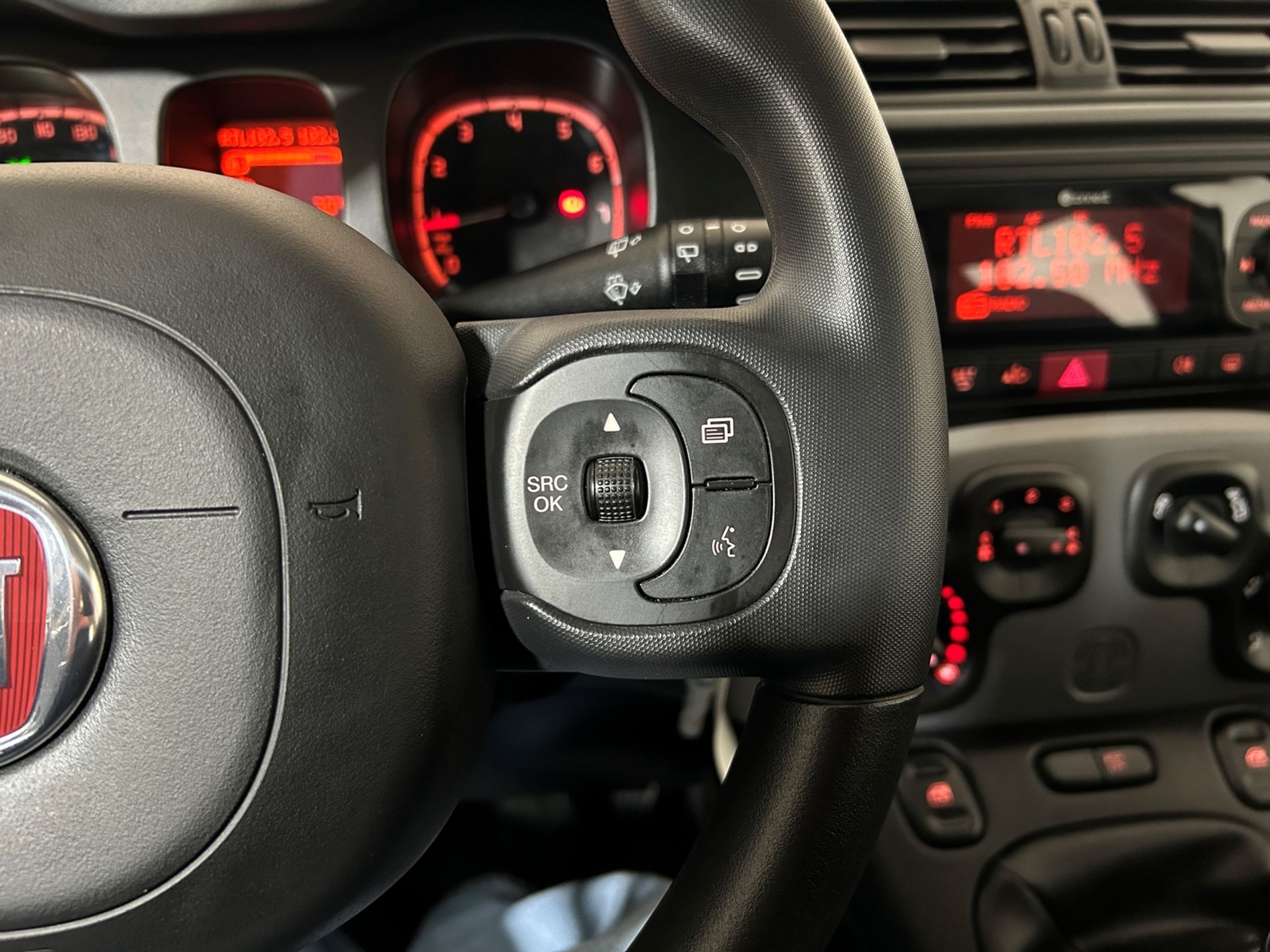 Panda Hybrid City Life s&s 70cv - Autoviemme