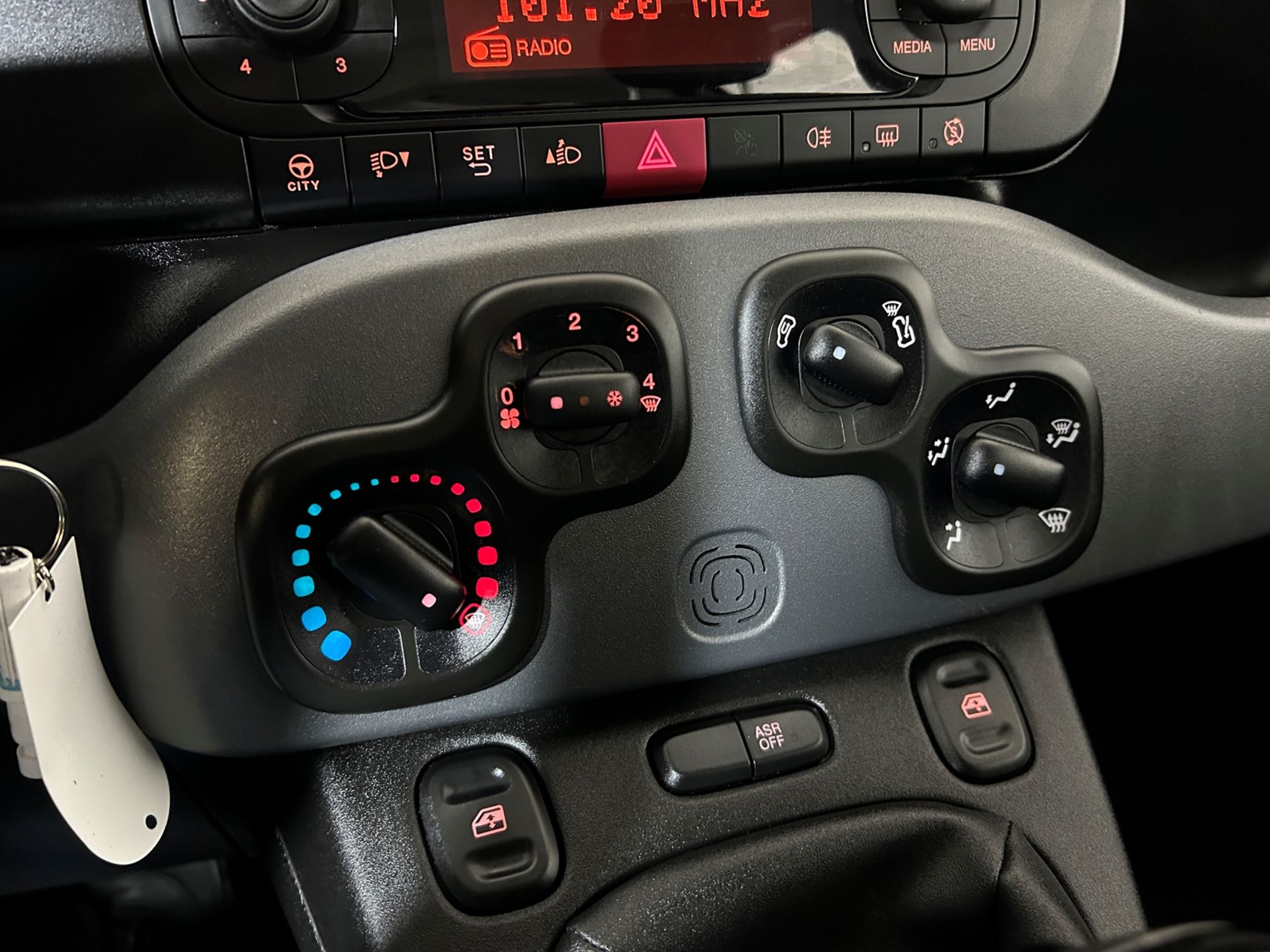 Panda Hybrid City Life s&s 70cv - Autoviemme