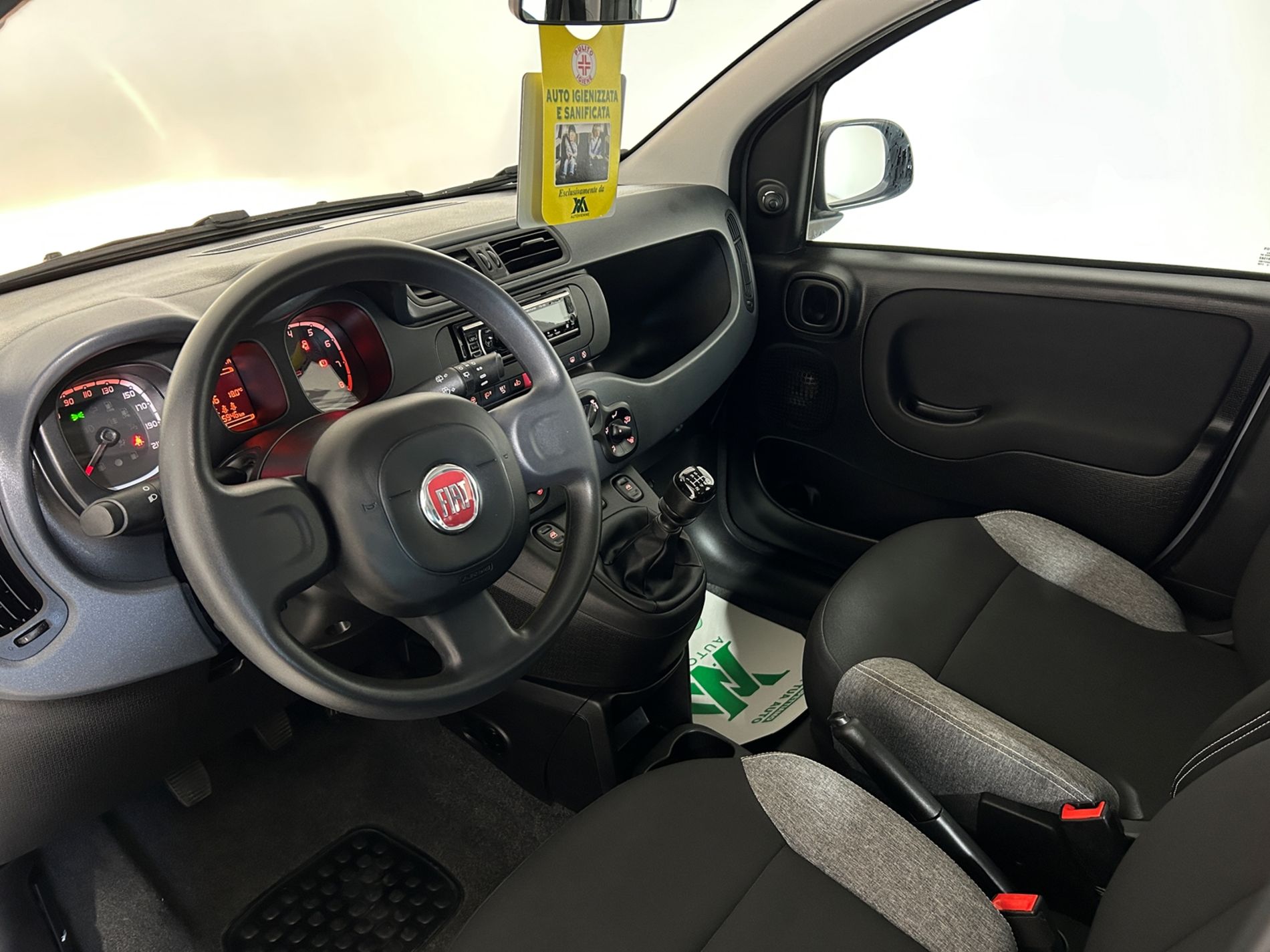 Panda hybrid s&s 70cv - Autoviemme