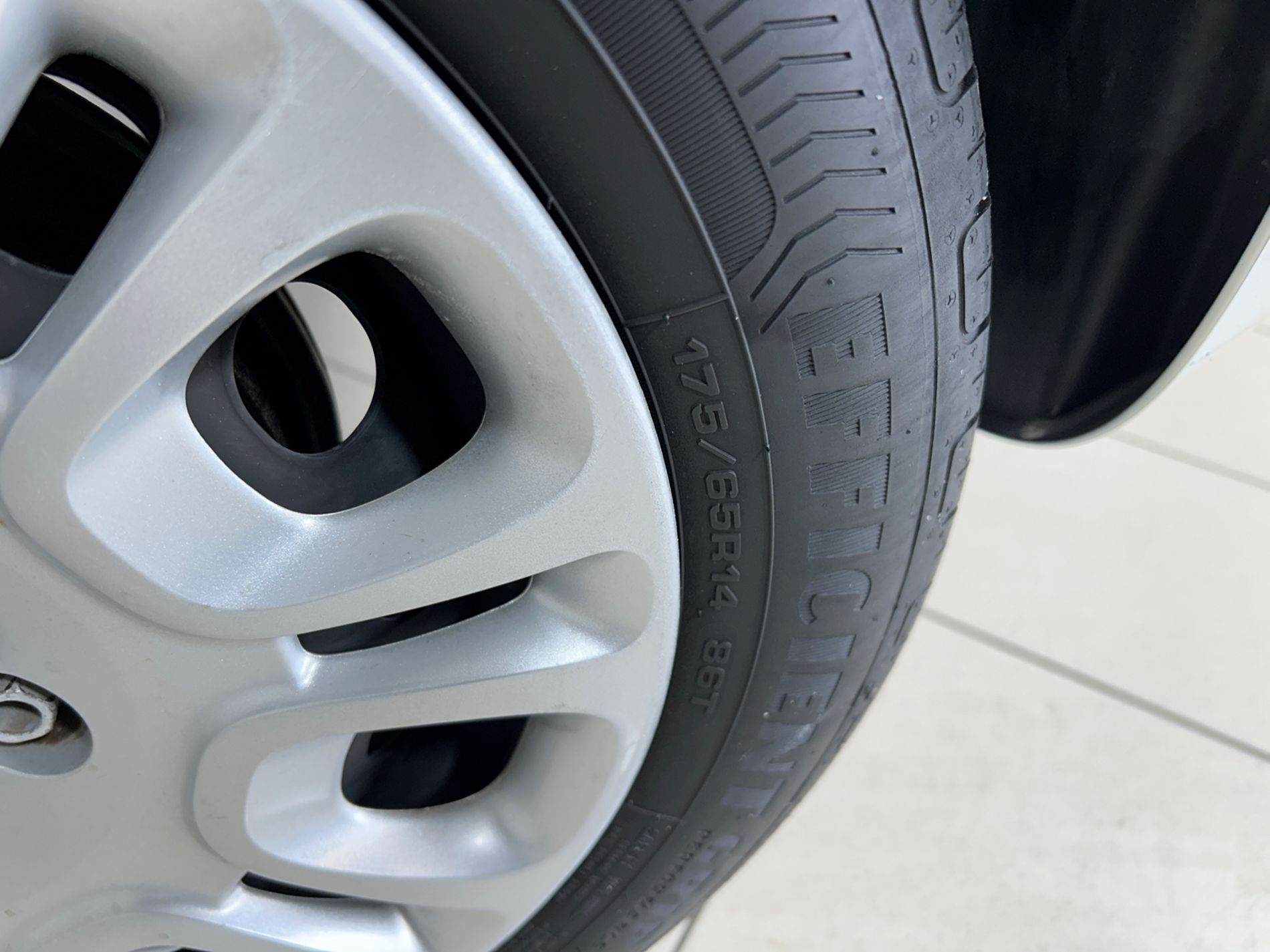 Panda hybrid s&s 70cv - Autoviemme