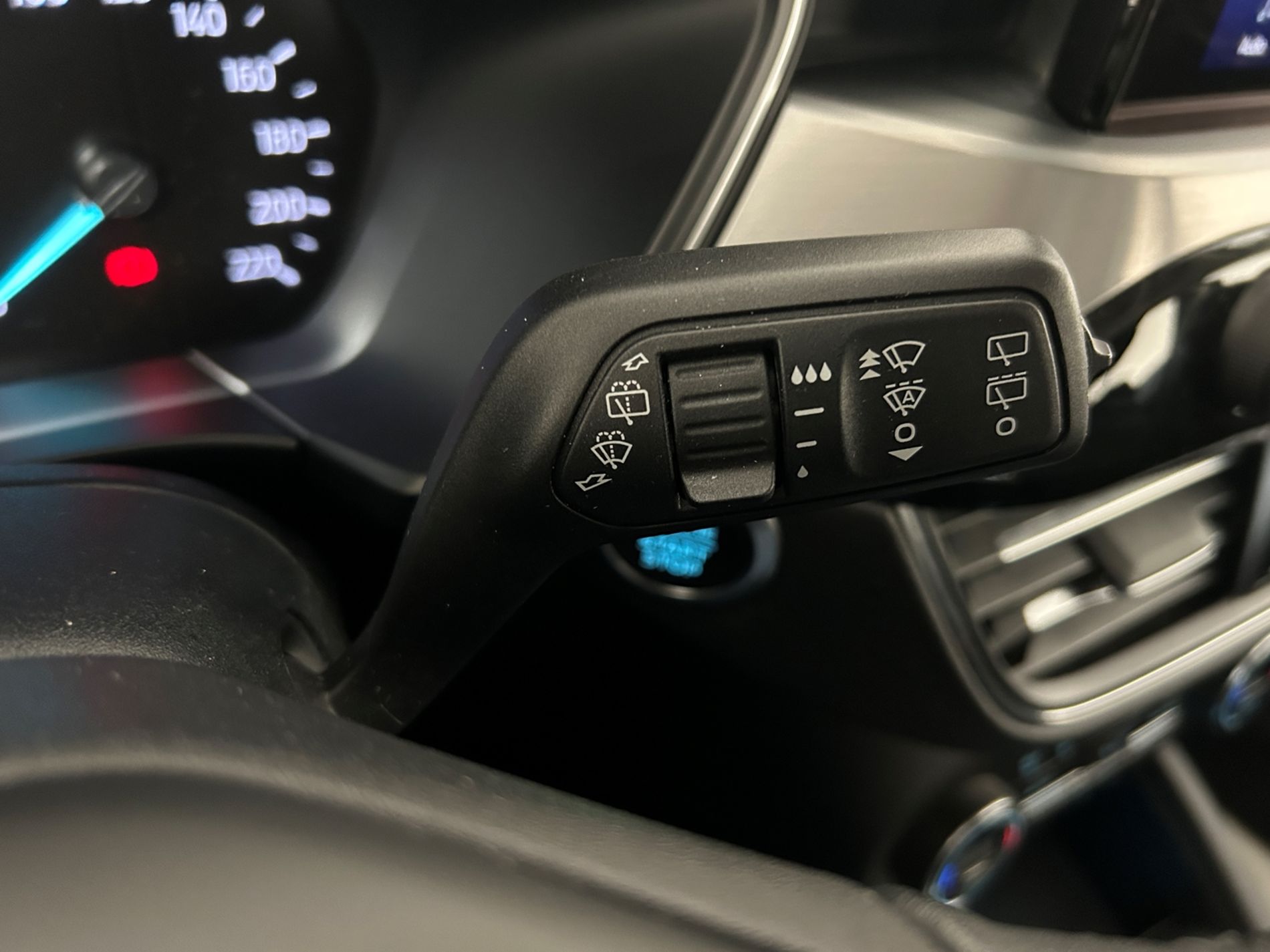 Ford Kuga Titanium 2wd 120cV  - Autoviemme