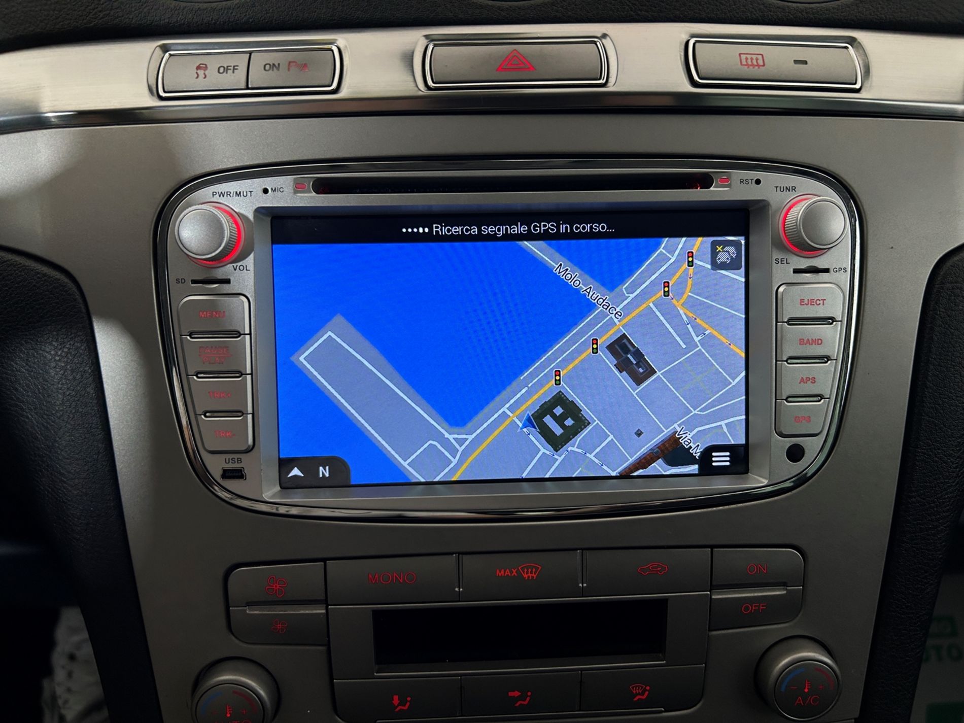 S-Max 2.0 tdci Titanium 6tronic dpf - Autoviemme