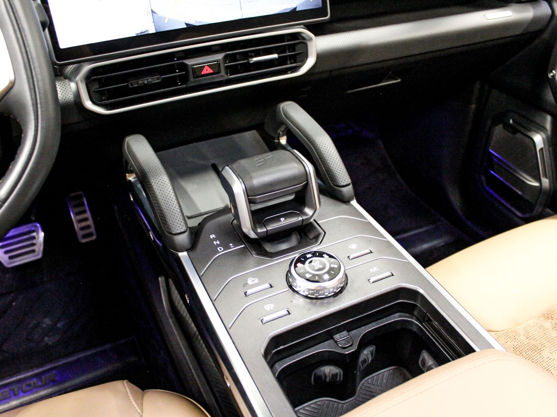 Jetour T2 XWD 2.0 TGDI 245cv automatica - Autoviemme