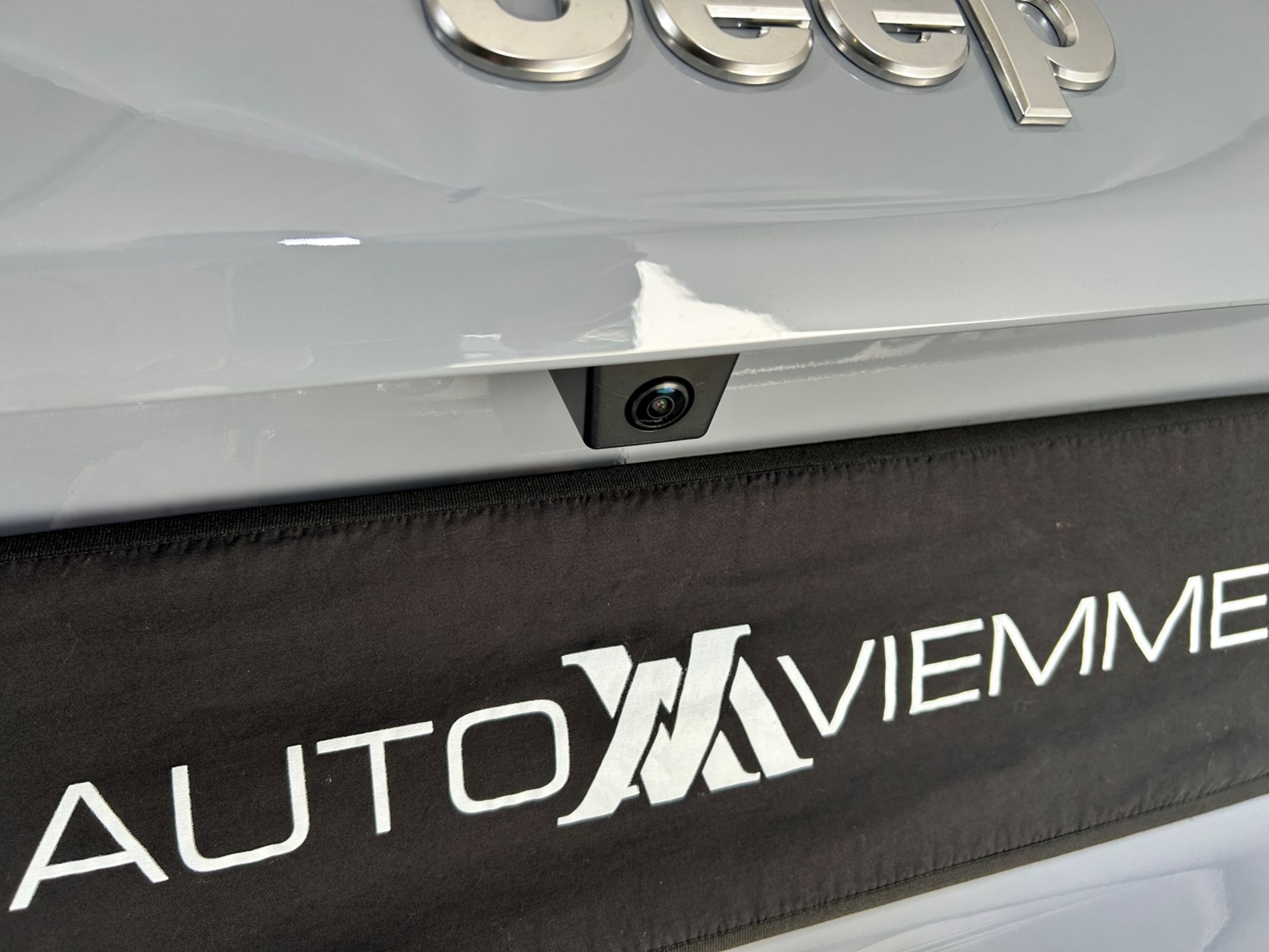 Avenger e-hybrid Summit 100cv   - Autoviemme