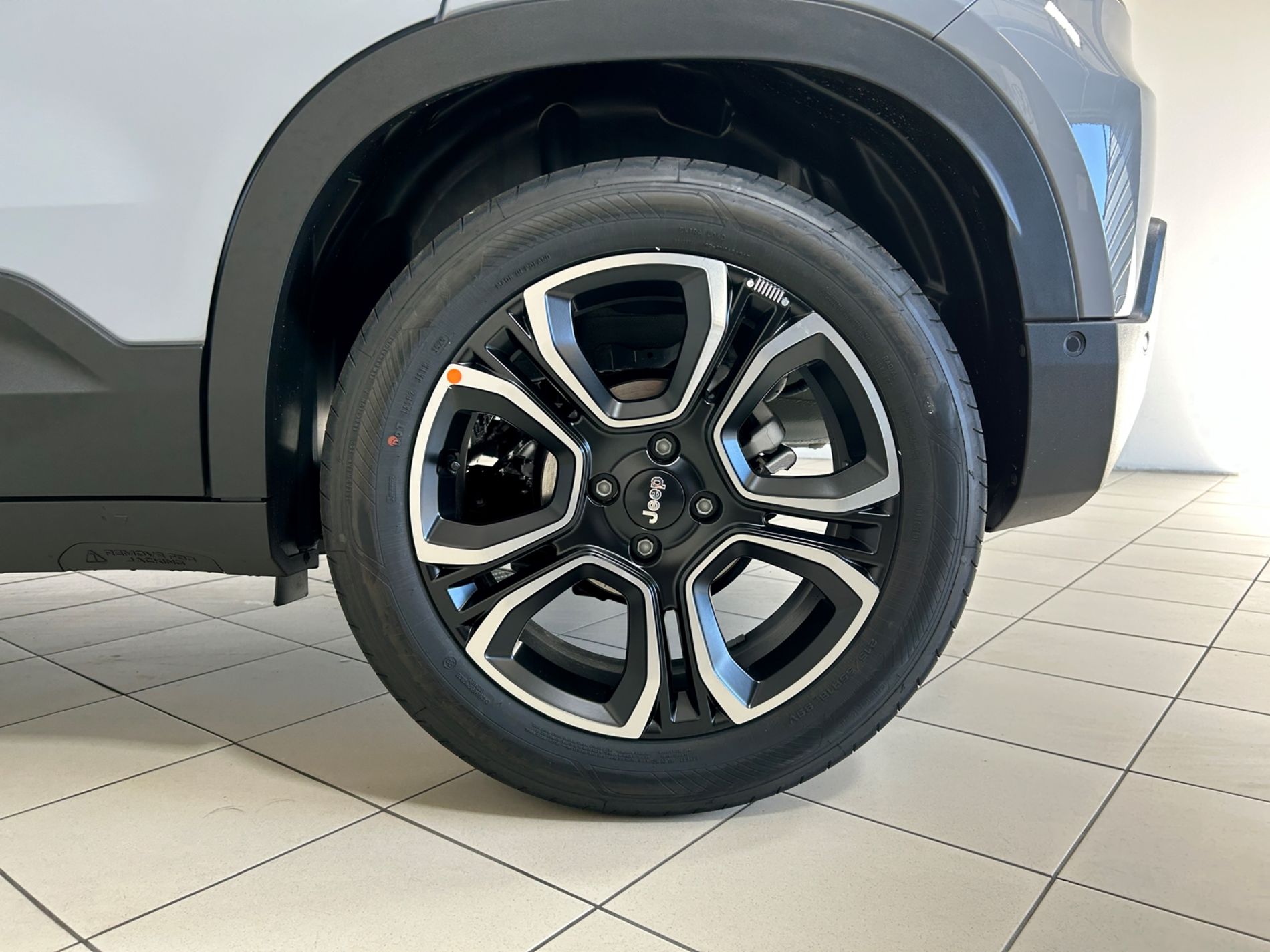 Avenger e-hybrid Summit 100cv   - Autoviemme