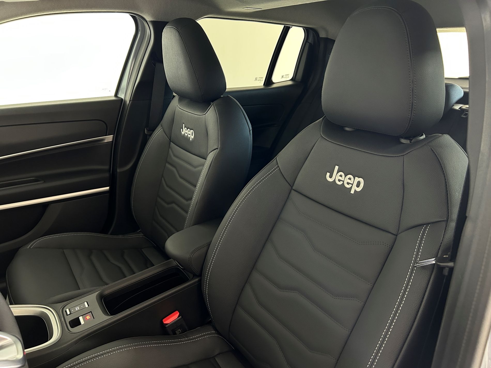 Avenger e-hybrid Summit 100cv   - Autoviemme